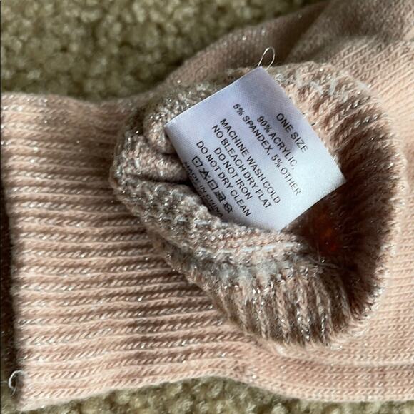 Women’s Blush Silver sparkle winter Gloves One Size - Picture 3 of 3